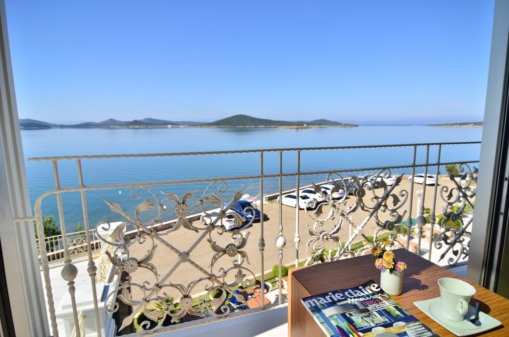 Cunda Kivrak Hotel Ayvalı Buitenkant foto