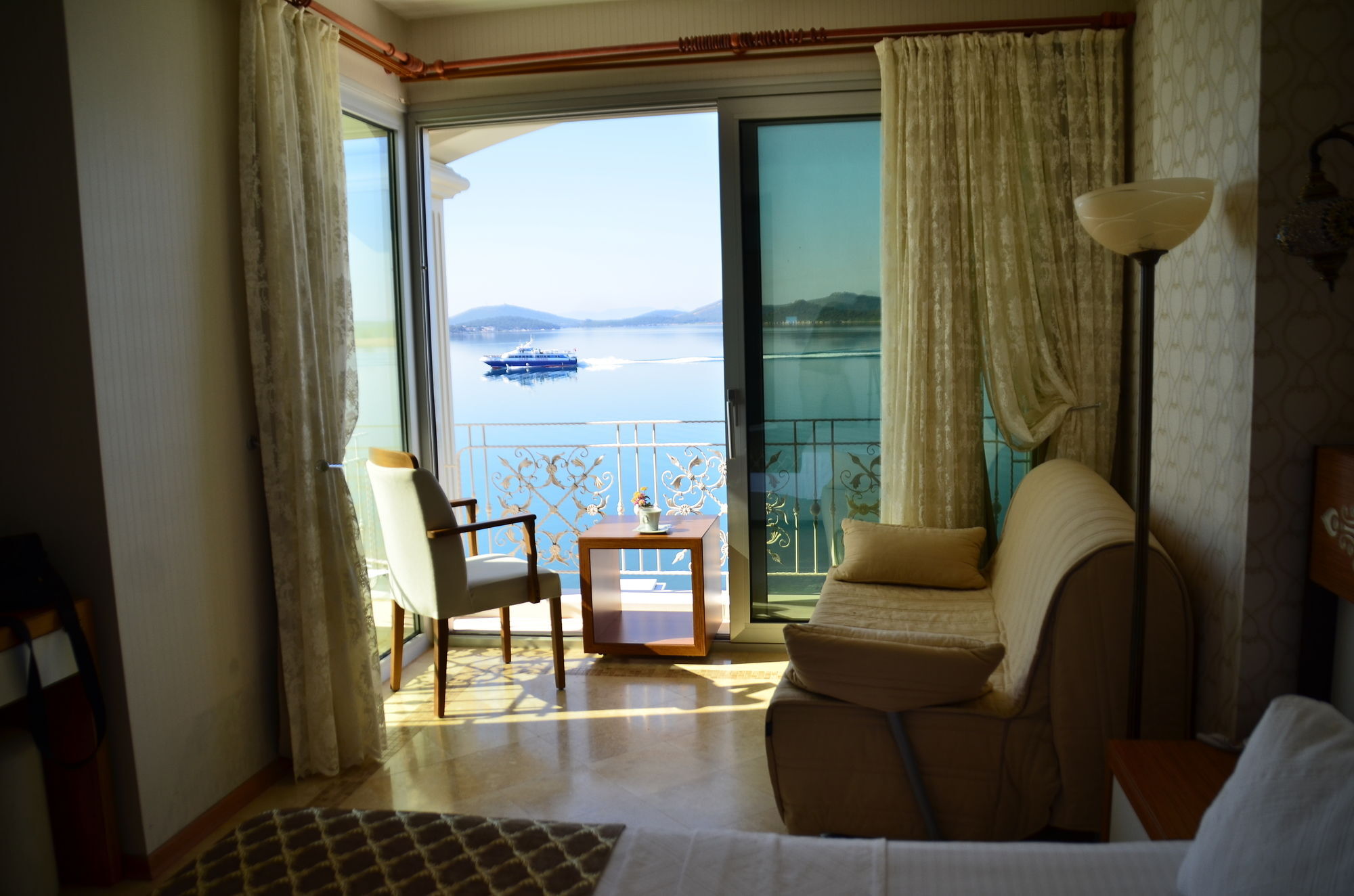 Cunda Kivrak Hotel Ayvalı Buitenkant foto